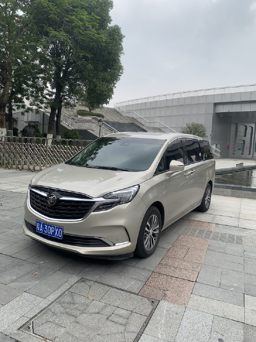 别克商务652T